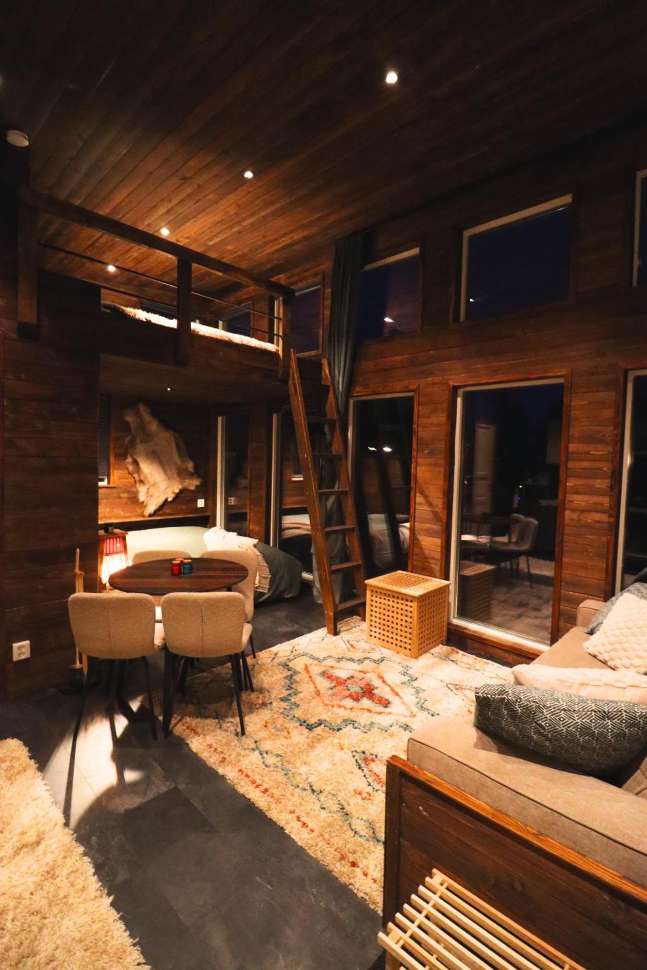 Reindeer River Lights Lodge Kiruna Exterior foto